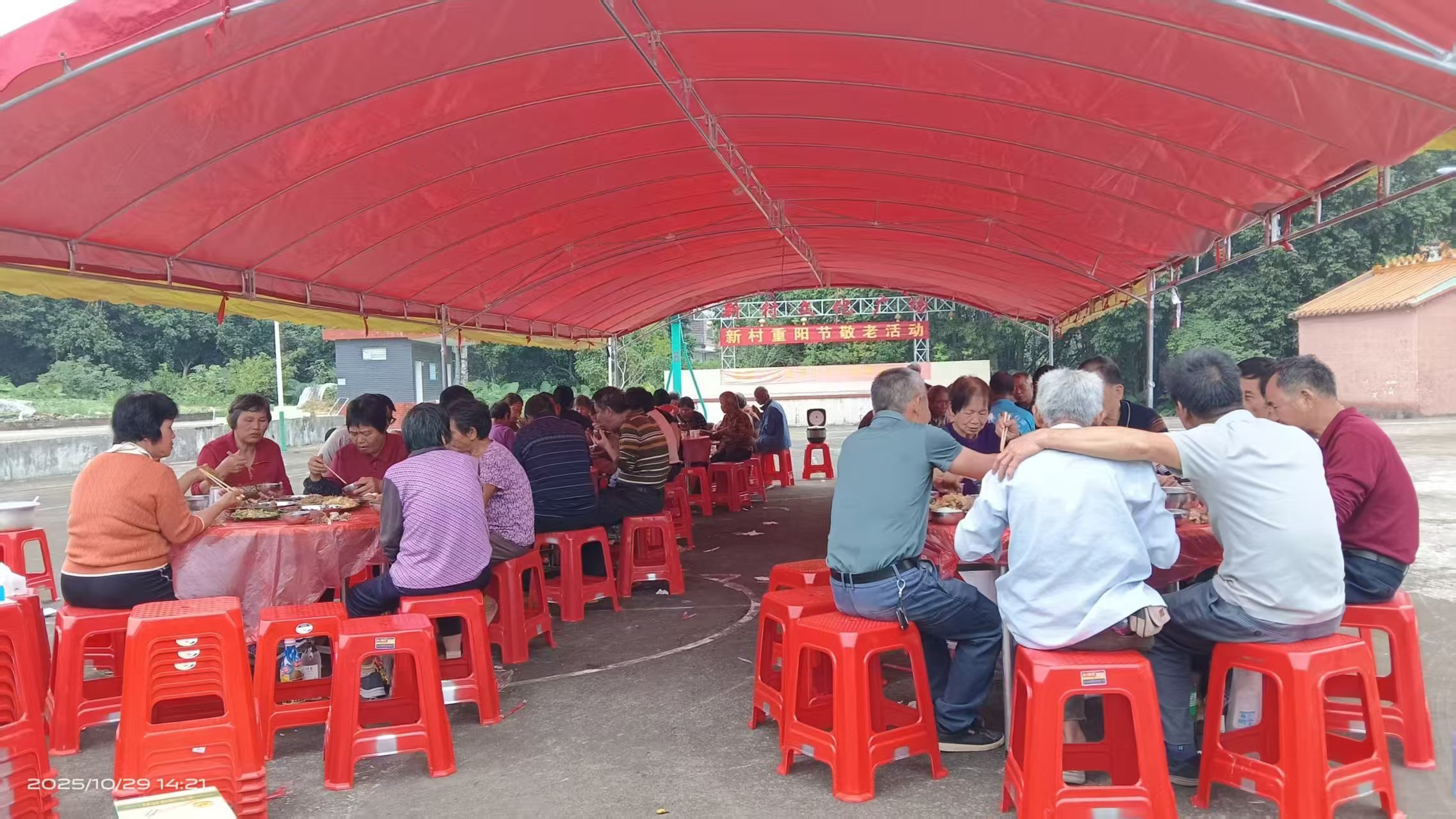 a6ad48307833d88ffbc0b91dcb05ad4b.jpg a6ad48307833d88ffbc0b91dcb05ad4b.jpg